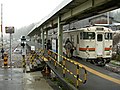 2番のりば 左側は神岡鉄道のホーム跡