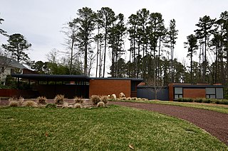 <span class="mw-page-title-main">John C. and Binford Carr House</span> Historic house in North Carolina, United States