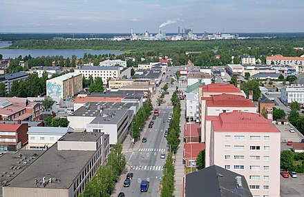 Kemi centre in the summer. Metsä Group pulp mill in the background