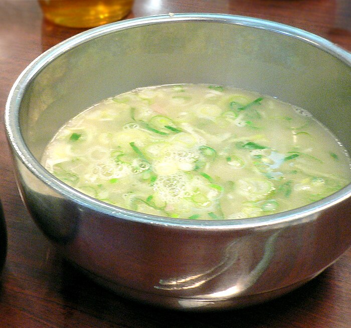 Korean.food-Seolleungtang-01.jpg