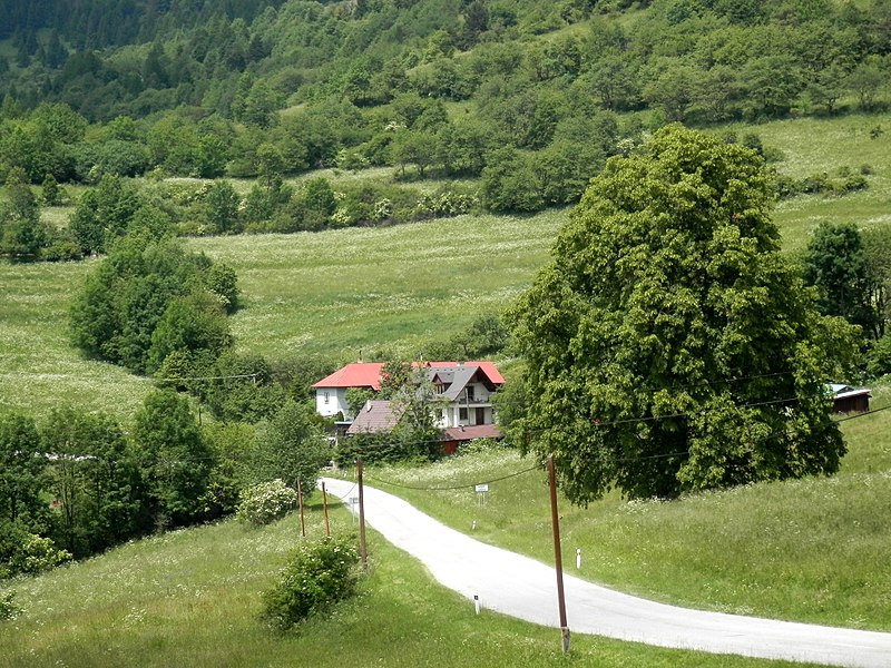 File:Lačnov 17 Slovakia4.jpg