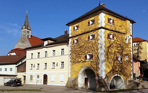 Laufen, Unteres Tor, Gordian-Guckh-Straße 4