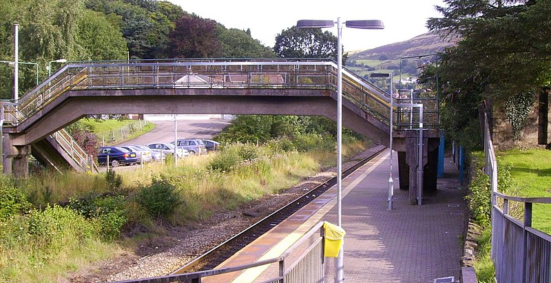 File:Llwynypia Station Rhondda.jpg