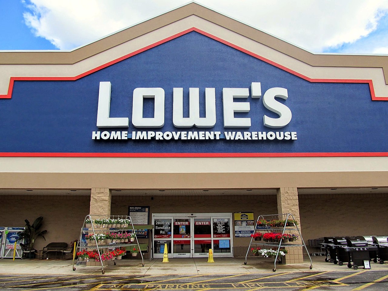 File Lowe s Home Improvement 02.JPG Wikimedia Commons