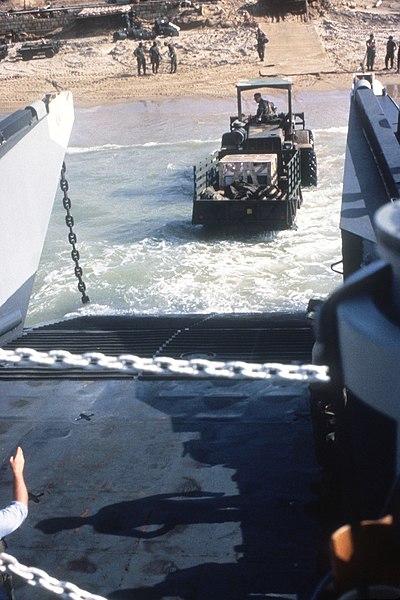 File:Marine beachmasters use a TEREX 72-31MP2U-R forklift to load equipment aboard a utility landing craft during a multinational peacekeeping operation - DPLA - cbce0a82cd96318374cfb5899d242901.jpeg