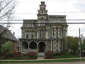 Montgomery House in Claysville.jpg