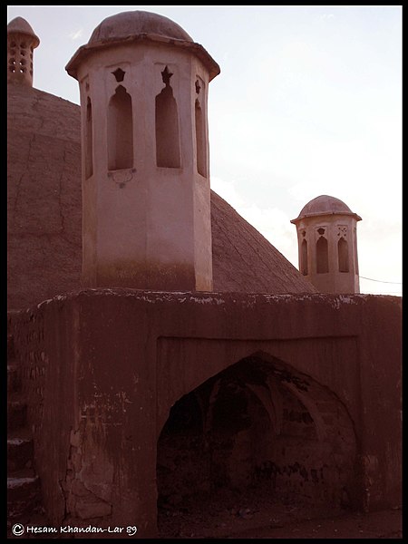 File:Motamed water water reservoir (water storage) LAR IRAN - panoramio.jpg