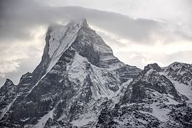 माछापुच्छ्रे हिमालय