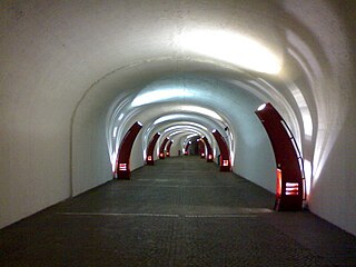 <span class="mw-page-title-main">Napoli Piazza Amedeo railway station</span>