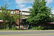 Orenco Station store New Seasons Market - Hillsboro, Oregon.JPG