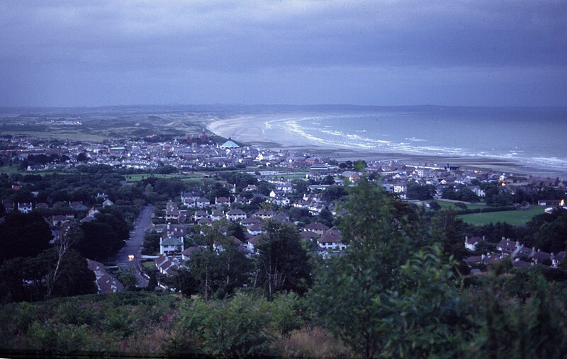 File:Newcastle County Down July 1992.jpg