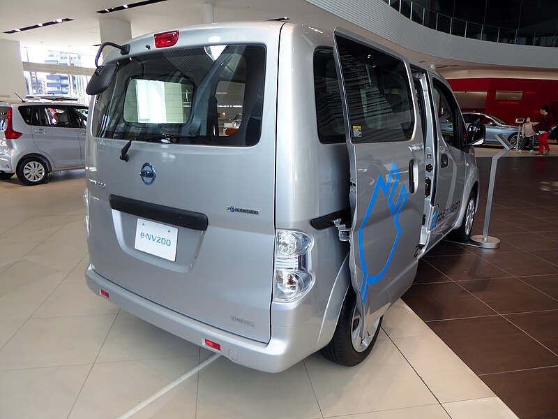 File:Nissan e-NV200 VAN GX (ZAB-VME0) rear.JPG