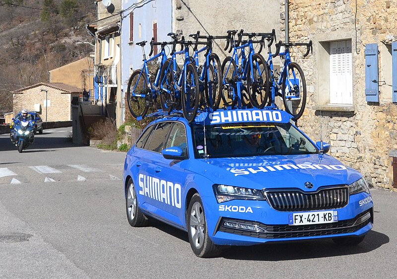 File:Paris-Nice 2024 - stage 5 - shimano.jpg