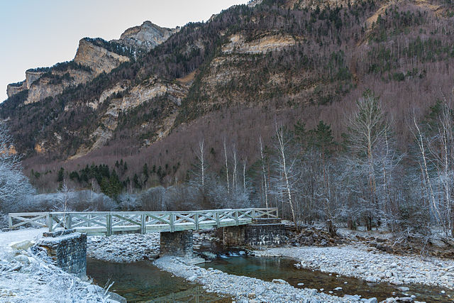 File:Parque_nacional_de_Ordesa_y_Monte_Perdido,_Huesca,_España,_2015-01-07,_DD_04.JPG