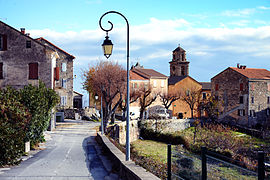 Pietraserena entree du village depuis Piedicorte.jpg