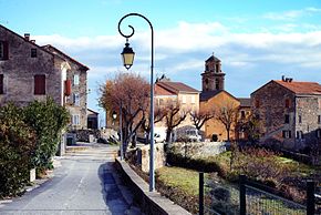 Pietraserena entrée du village depuis Piedicorte.jpg