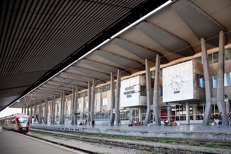 File:Platforms of Central Railway Station Sofia 2012 PD 12.jpg