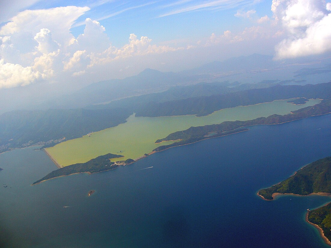 Embalse Plover Cove