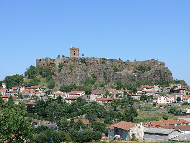 File:Polignac - Château -1.jpg