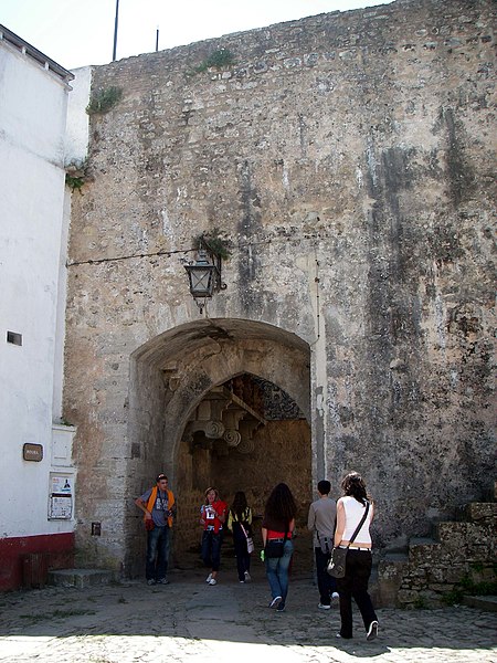 File:Pormenor da Vila de Óbidos (3).jpg