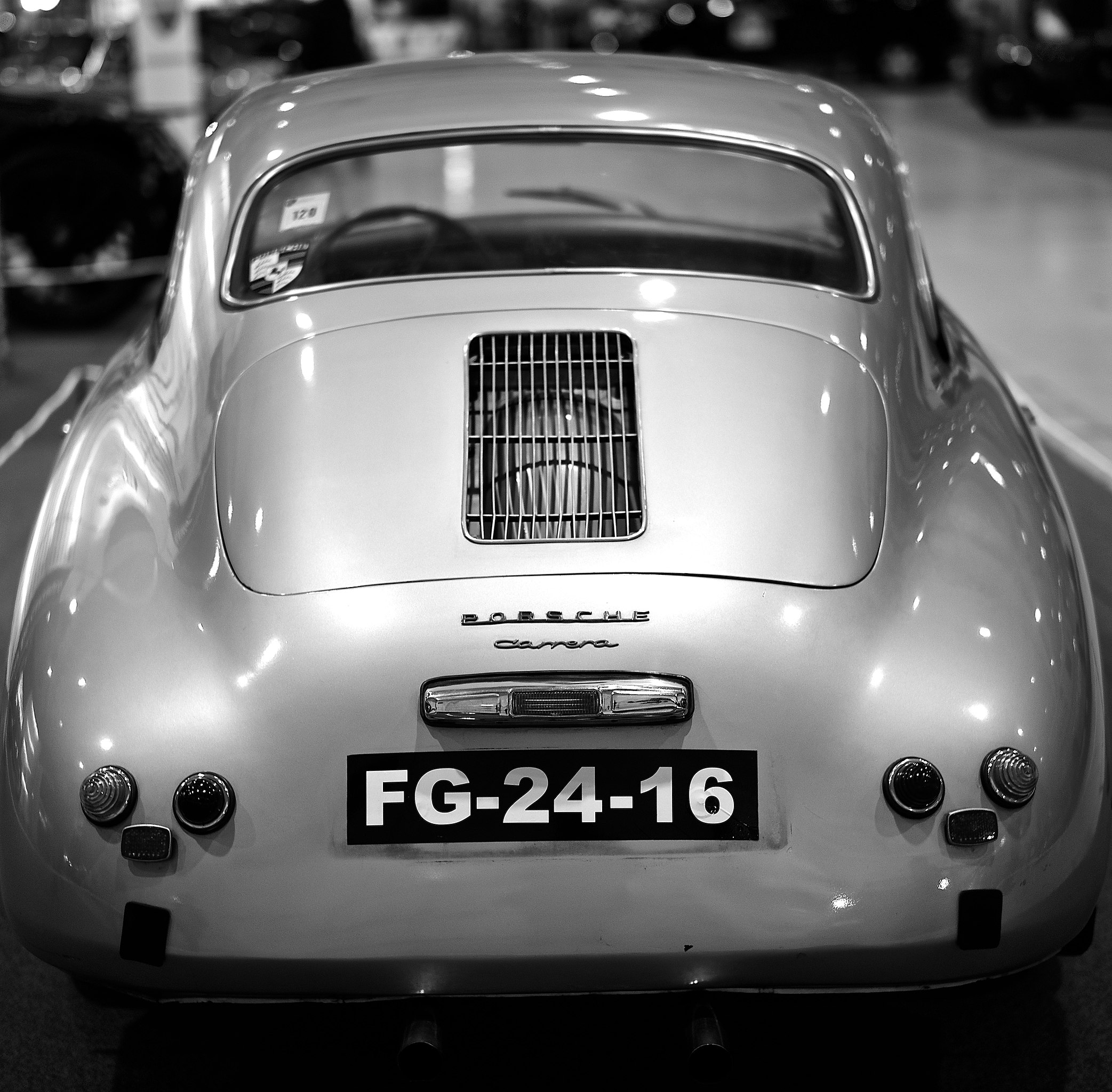 File:Porsche 356 Carrera (12952727464).jpg - Wikimedia Commons
