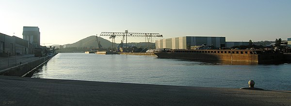 Port de Lieja - Moll interior.jpg