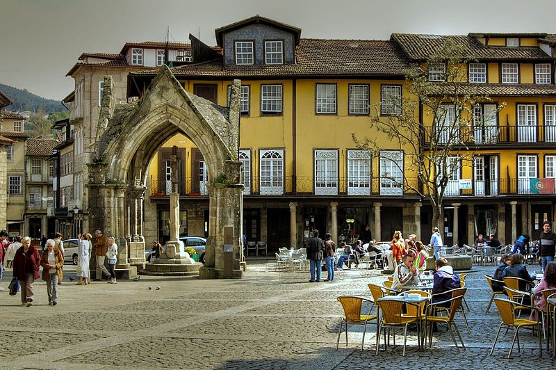 Viajar de ônibus por Portugal para Guimarães 