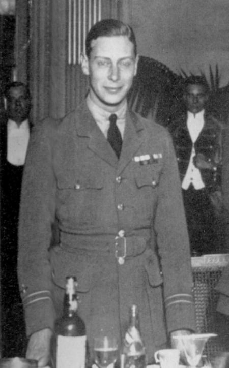 Tập_tin:Prince_Albert_in_RAF_uniform.png