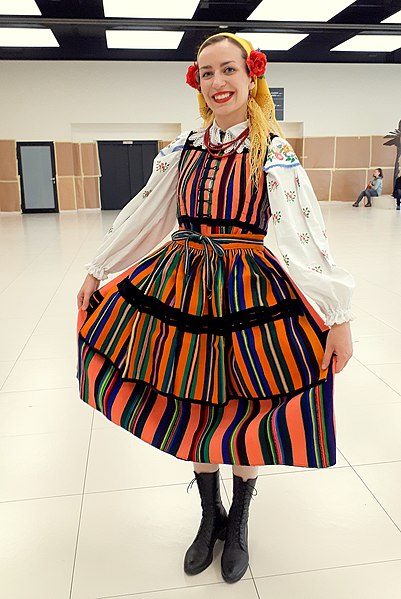 File:Pyrkon 2019 Cosplay Opoczanka.jpg