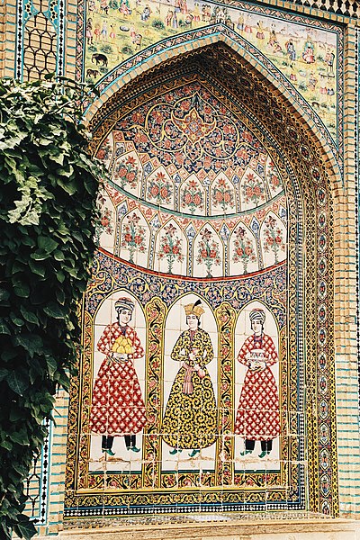 File:Qavaam garden by Erfan Hosseinpour.jpg