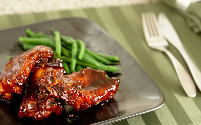 File:Ribs with Asian Barbecue Sauce 3of3 (8735180329).jpg