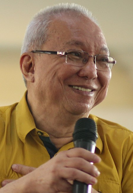 Ricky Lee (cropped).jpg