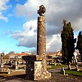 monumentales Friedhofskreuz