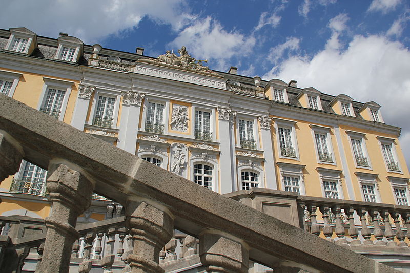 File:Schloss Augustusburg 01.JPG