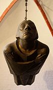 Yüzen Melek (Schwebender Engel), Ernst Barlach, 1927. Güstrow Katedrali içindeki Ekspresyonist I. Dünya Savaşı Anıtı