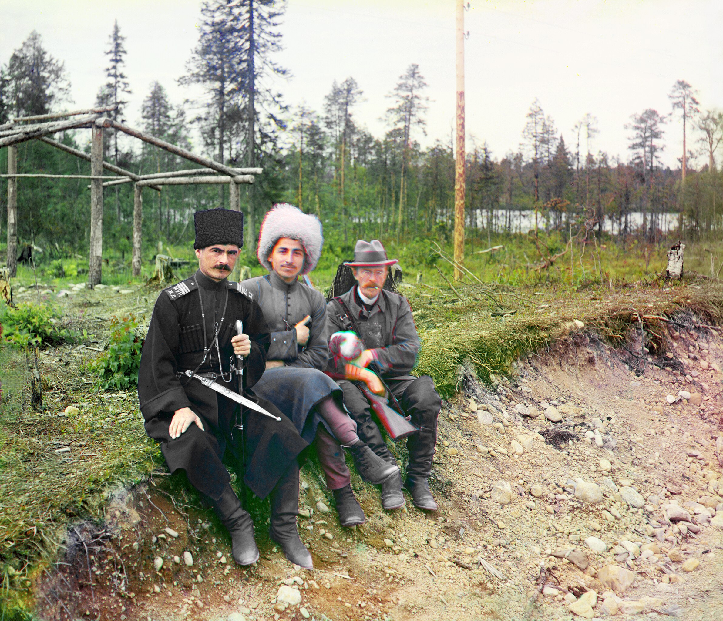 File:Sergei Prokudin-Gorskii and two men in Cossack clothes, Murmansk 1916  (by Sergei Prokudin-Gorskii).jpg - Wikimedia Commons