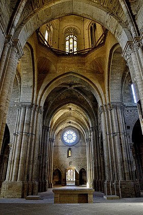 Templo de la Seu Vella de Lleida (vista desde el presbiterio)