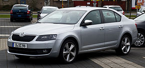 Skoda Octavia 1.8 TSI Green tec Elegance (III) – Frontansicht, 14. huhtikuuta 2013, Düsseldorf.jpg