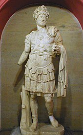 Statue of Hadrian in military garb, wearing the civic crown and muscle cuirass, from Antalya, Turkey Statua di Adriano, Antalya, Turchia.jpg