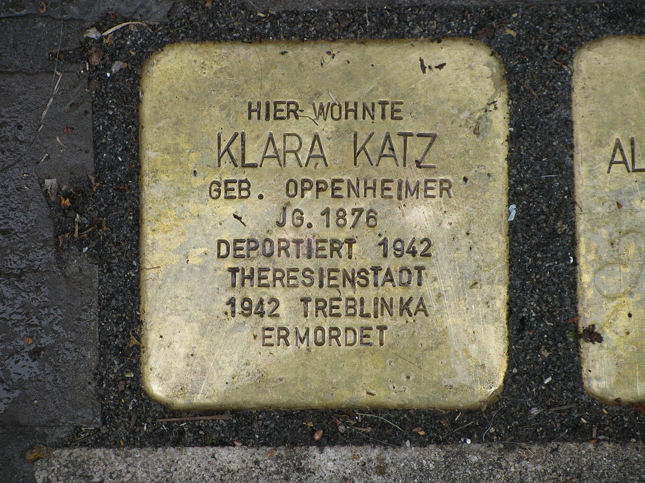Stolperstein Klara Katz, 1, Hauptstraße 45, Warburg, Kreis Höxter.jpg