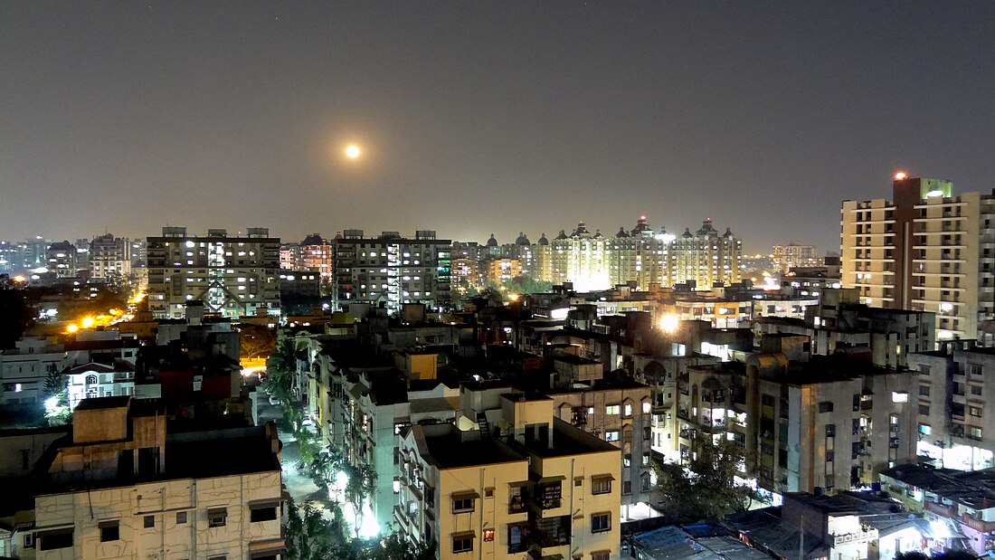 File:Surat at night.JPG