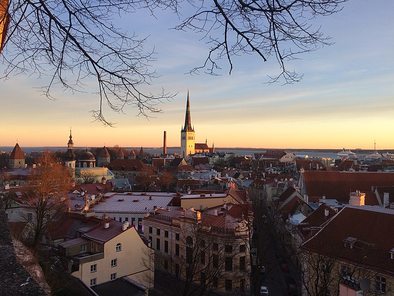 File:Tallinn - -i---i- (31652213213).jpg