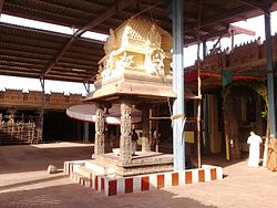 Festival deity Tiruvallur5.jpg