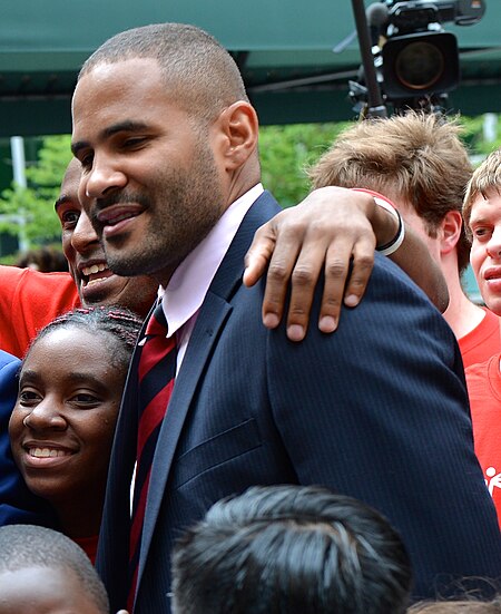 Tony Sanneh (13856029753) (cropped).jpg