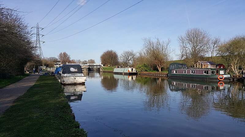 File:Tottenham Marshes 20170313 152911 (40723809103).jpg