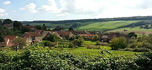 Un village de fond de vallée en Bourgogne, Echannay - panoramio.jpg