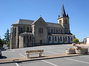 Uxeau (Saône-et-Loire, Fr) l'église.JPG