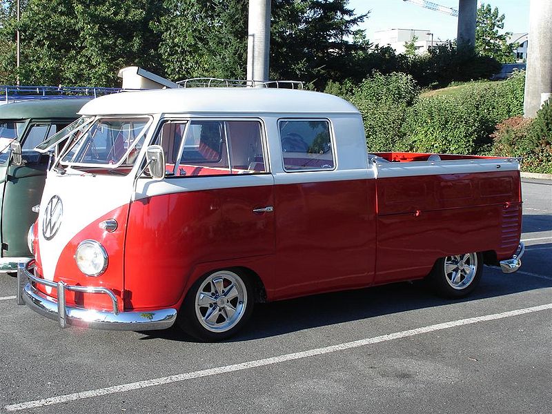 File:VW Type 2 Doka red and white.jpg