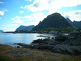 Vue du village de Å, sur Moskenesøya.jpg