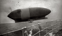 Airship America seen from the deck of the steamship Trent, October 1910.